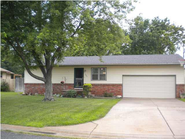 309 N Heather Ln, Maize, KS 67101