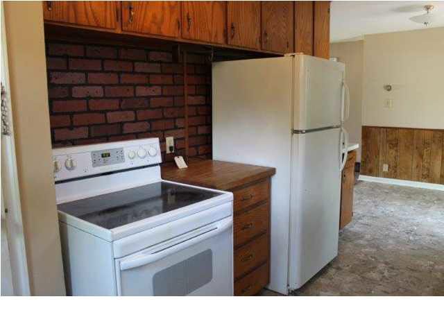 3318 E Penley Dr, Wichita, KS 67218