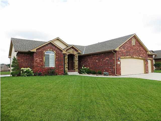 12414 E Casa Bella, Wichita, KS 67207