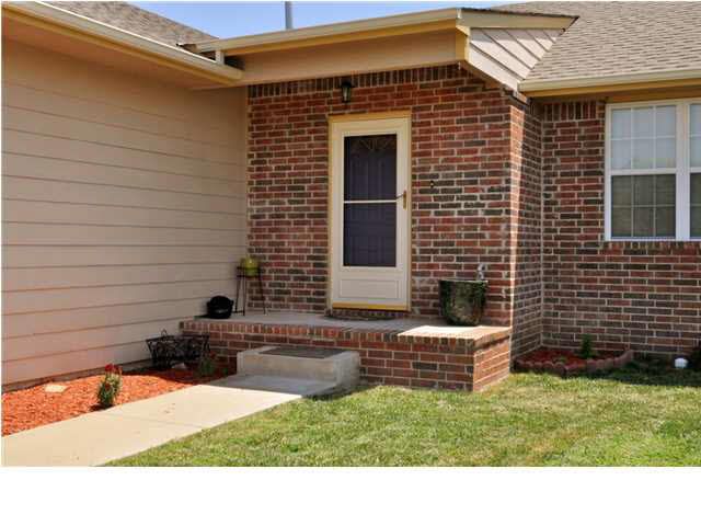 752 S Reflection Lake, Andover, KS 67002