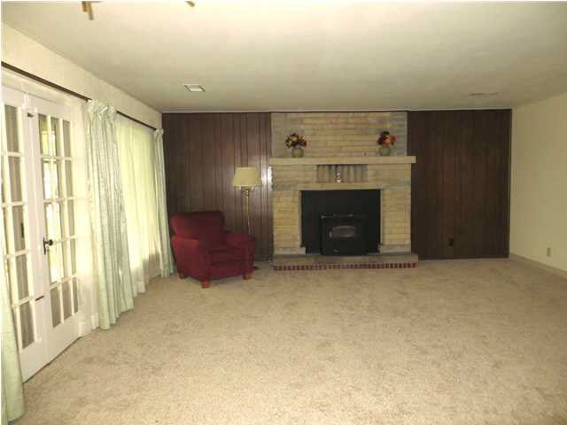 3100 E Ford, Valley Center, KS 67147