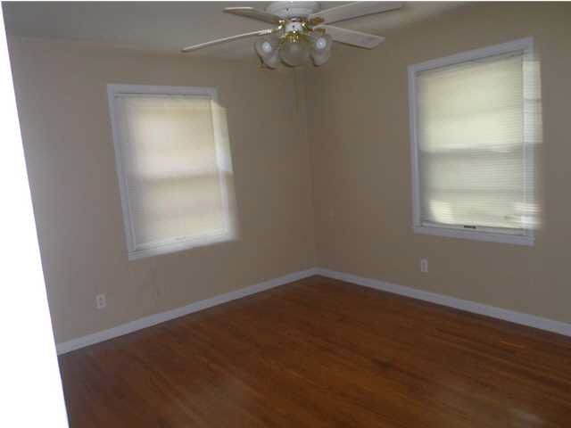 626 S Courtleigh, Wichita, KS 67218