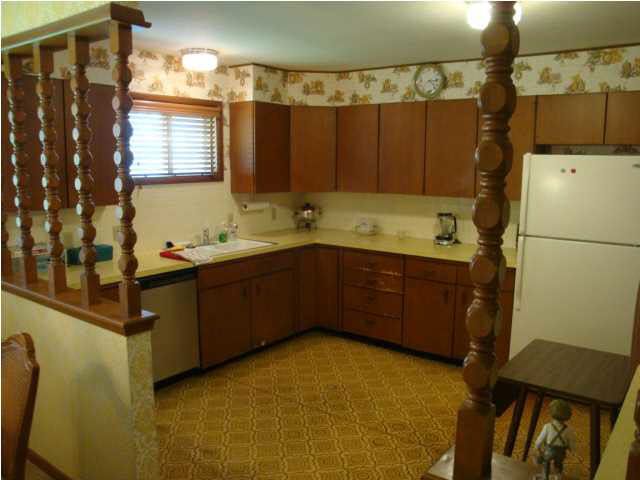 2227 E Stafford St, Wichita, KS 67211