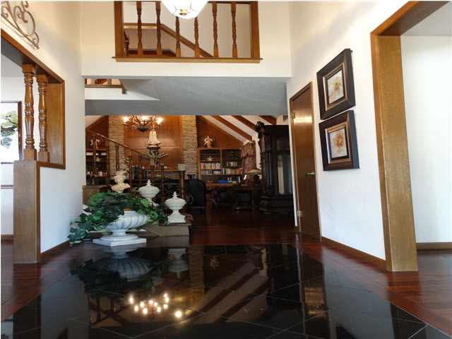 7205 E Ayesbury, Wichita, KS 67226