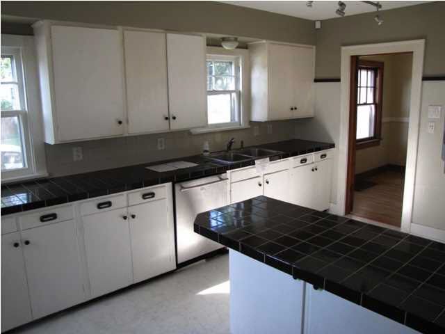 401 S Holyoke, Wichita, KS 67218