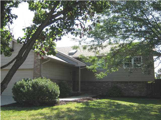 7405 E 30th Cir, Wichita, KS 67226