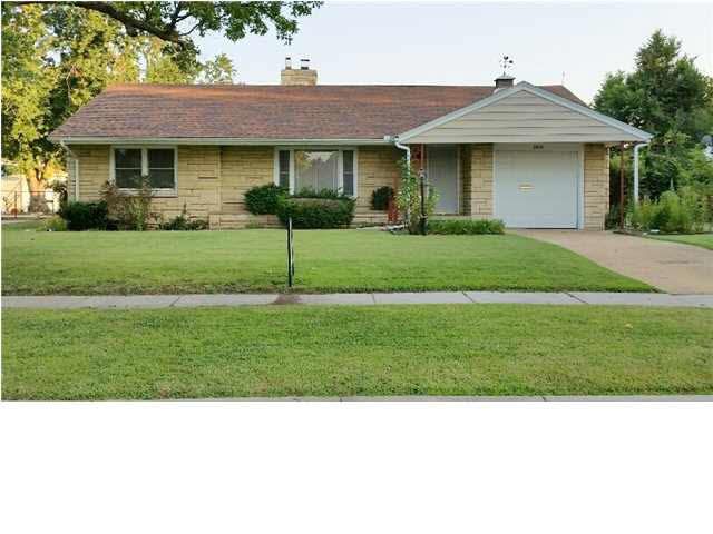 2909 E Aloma St, Wichita, KS 67211