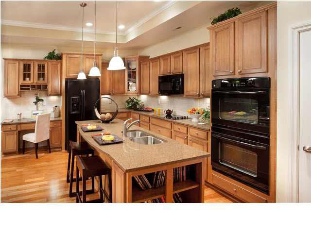 9717 Village Pl, Maize, KS 67101