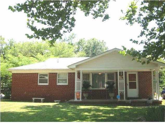 209 English, Derby, KS 67037