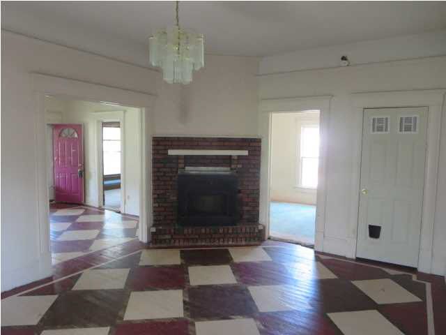 1715 W Dayton Ave, Wichita, KS 67213