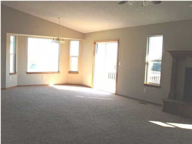 816 Longbranch, Maize, KS 67101