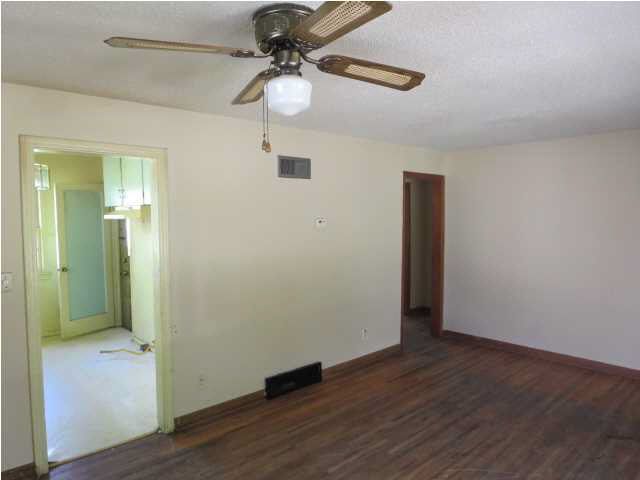 844 S Broadview, Wichita, KS 67218