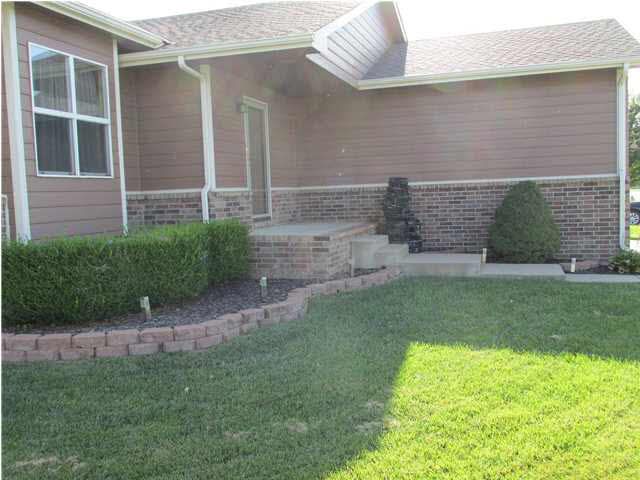 721 E Laramie Cir, Maize, KS 67101