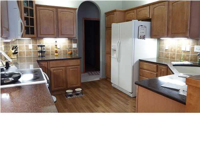936 E Stone Path St, Derby, KS 67037
