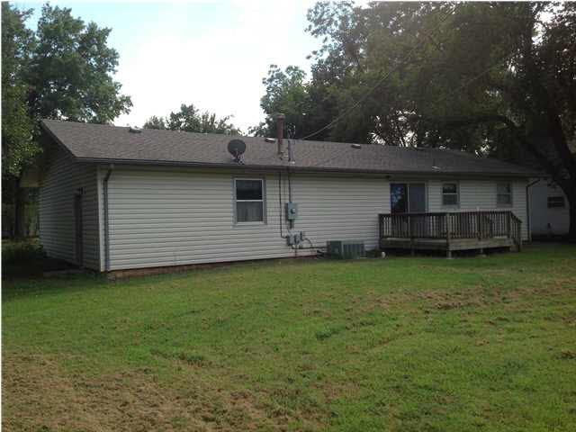 320 Emery St, Mulvane, KS 67110