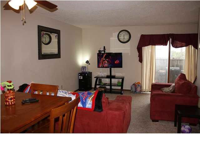 329 E 12th UNIT C, Newton, KS 67114