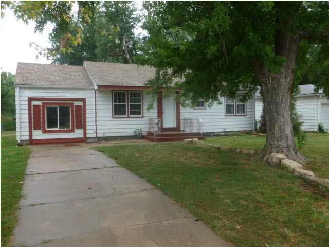 1318 S Ash, Wichita, KS 67211