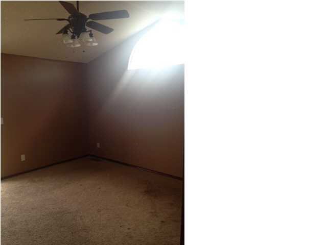10809 E Bluestem Ct, Wichita, KS 67207