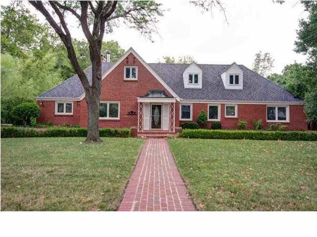 20 E Lynwood, Eastborough, KS 67207