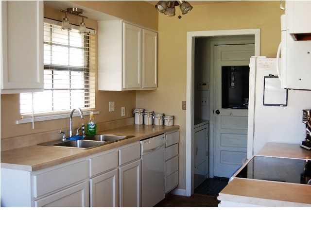 802 E 4th Cir, Douglass, KS 67039