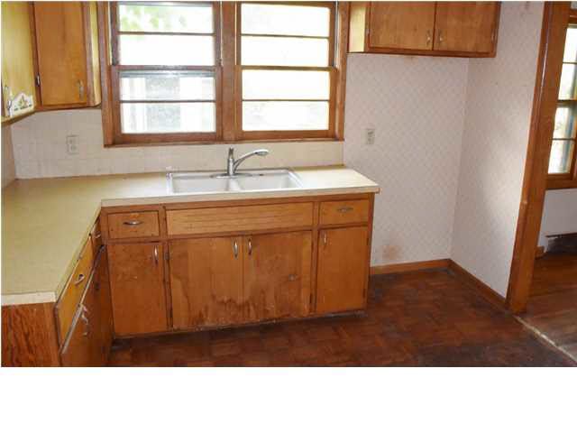 3914 E Funston, Wichita, KS 67218