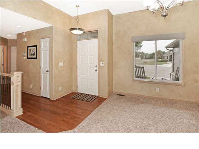 615 E Aspen Creek Ct, Andover, KS 67002