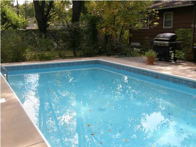 820 E English, Derby, KS 67037