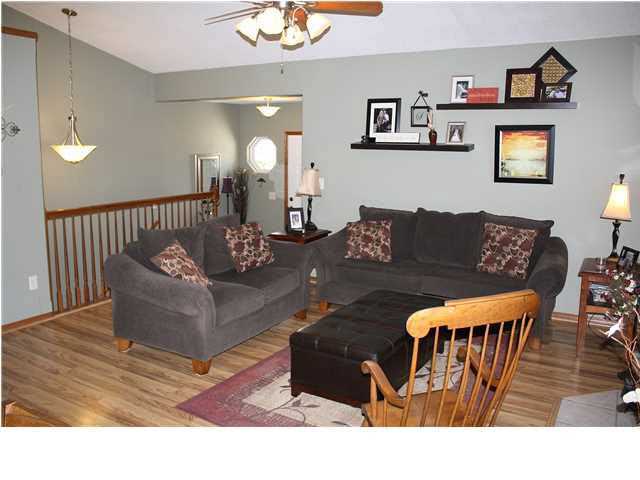 513 E Berry Ave, Rose Hill, KS 67133