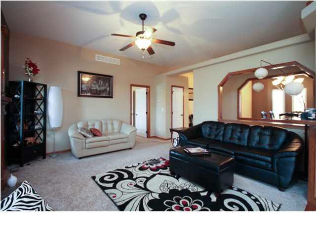 8629 E Scragg St, Wichita, KS 67220