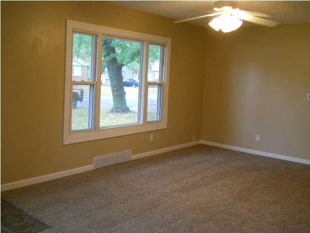 117 E Williams St, Derby, KS 67037