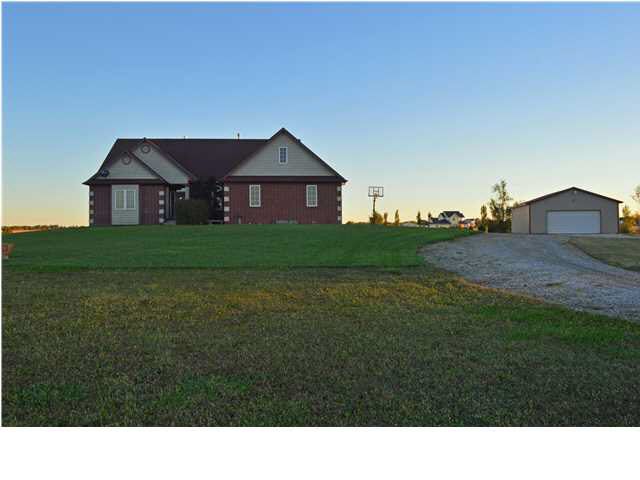 21500 W 87th St S, Viola, KS 67149