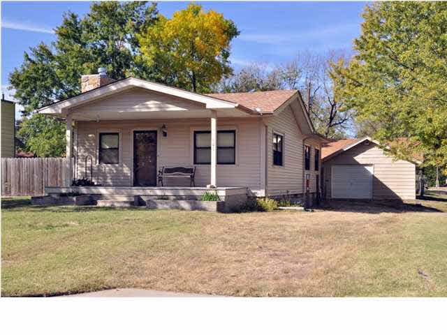 501 Opal St, Maize, KS 67101