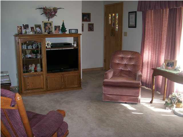 213 Alice Ave, Newton, KS 67114