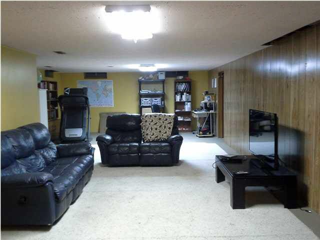 159 N Robin Rd, Wichita, KS 67212