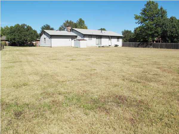520 S Floyd, Wichita, KS 67209