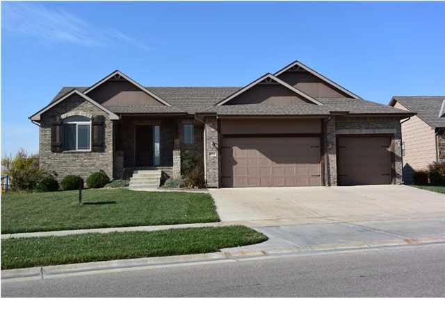 2319 N Flutter Ln, Wichita, KS 67228