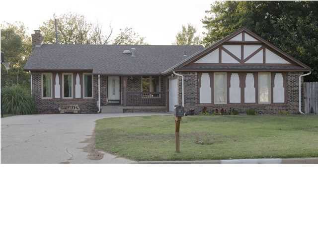 622 N High Dr, Wellington, KS 67152