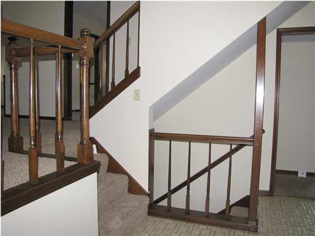 1413 E Oak Forest Rd, Derby, KS 67037