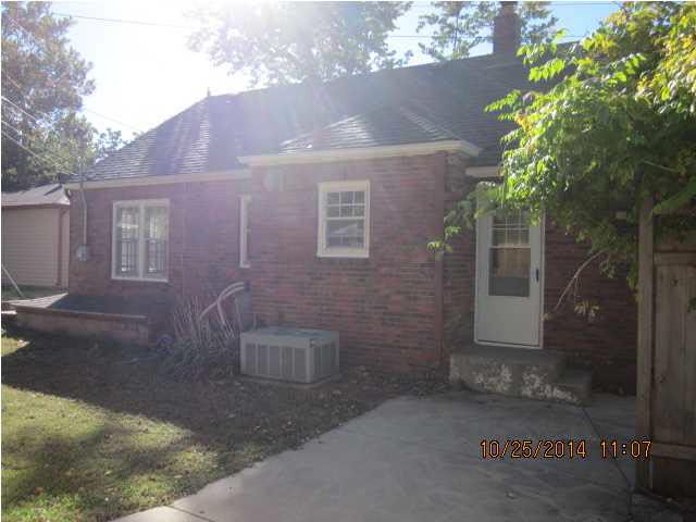 3330 E Mt Vernon, Wichita, KS 67216