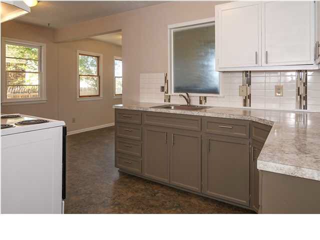 500 W Alexander, Haysville, KS 67060