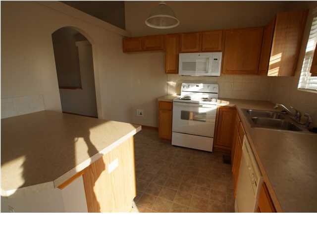 734 S Leeanne Cir, Wichita, KS 67207