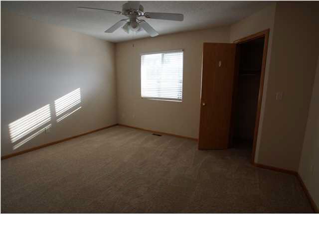 734 S Leeanne Cir, Wichita, KS 67207