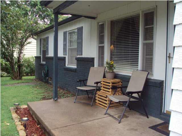 709 W 4th St, Haysville, KS 67060