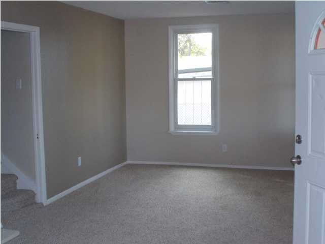 1621 E 10th, Winfield, KS 67156