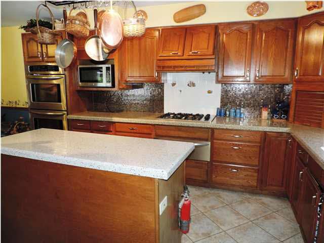 9907 W Par Ln, Wichita, KS 67212