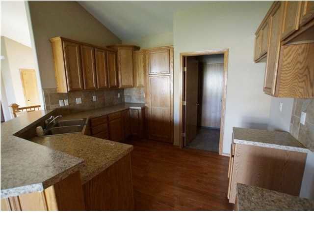 2054 Quail Hl, Derby, KS 67037