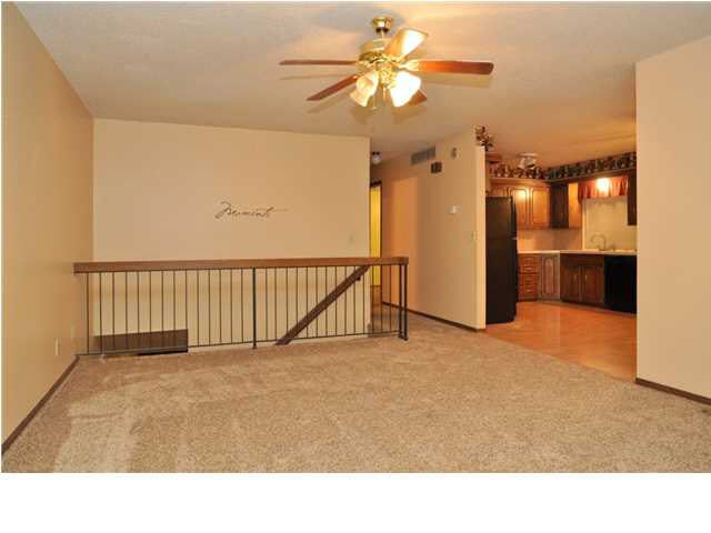 8710 E Grand St, Wichita, KS 67207
