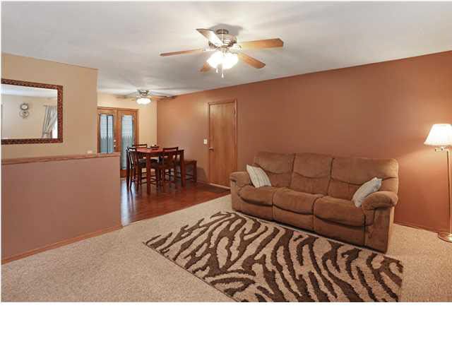 903 N Wirth St, Augusta, KS 67010