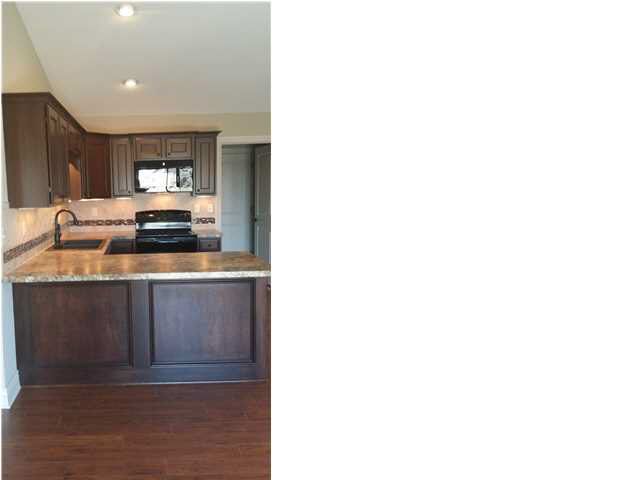 8820 Ridgewood Ln, Park City, KS 67147