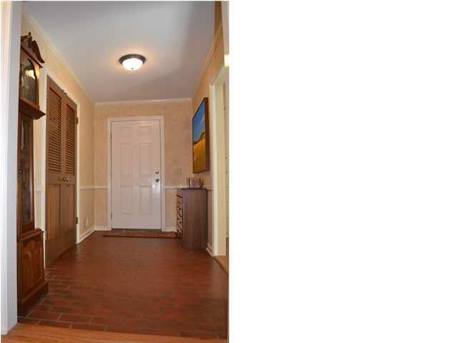 807 N Brookfield, Wichita, KS 67206